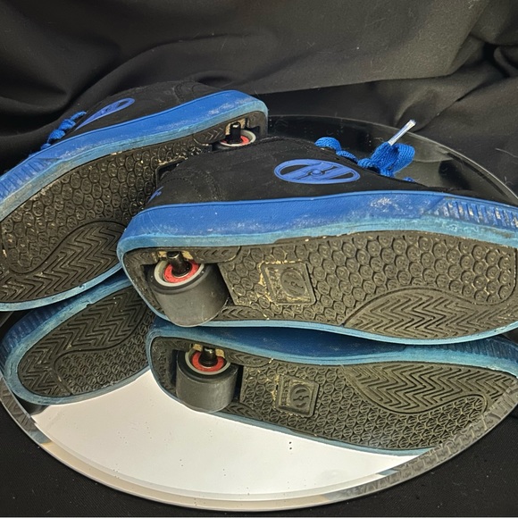 Heely’s - Picture 3 of 10